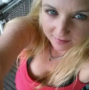 Meet your Posher, Manda